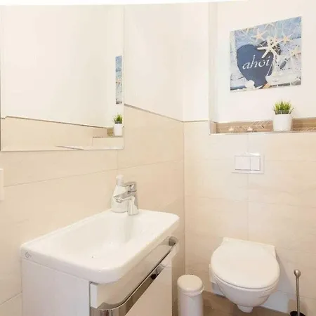 Holiday home One-bedroom Sassnitz